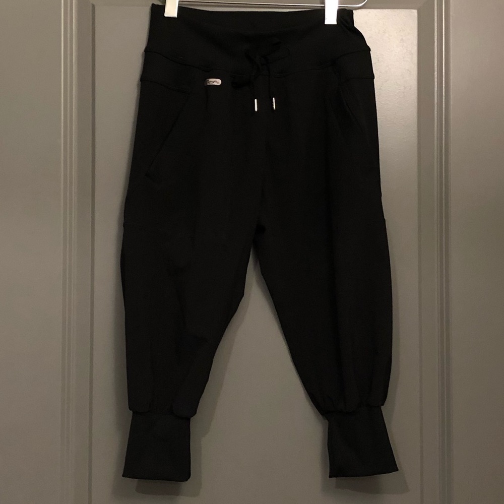Ladies Capezio Crop Athletic/Dance Pants